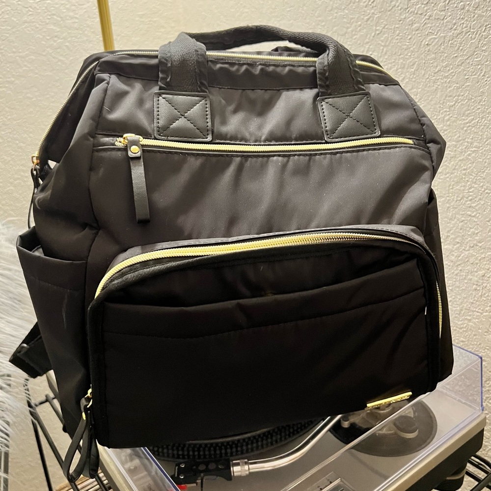 Gently used Mainframe Wide Open Diaper Backpack in Black with changing pad - Picture 4 of 6
